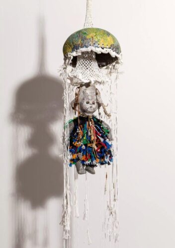 Shamakht. Doll, Papier-mâché, threads, rosary threads. and natural hair. 144x24x24 cm. 2023.